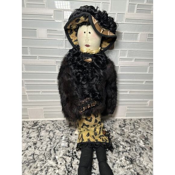 Collectible CARMEN MANAGO Fiona Leopard Skirt Lady 24" Doll w/tags Fur DCM1006